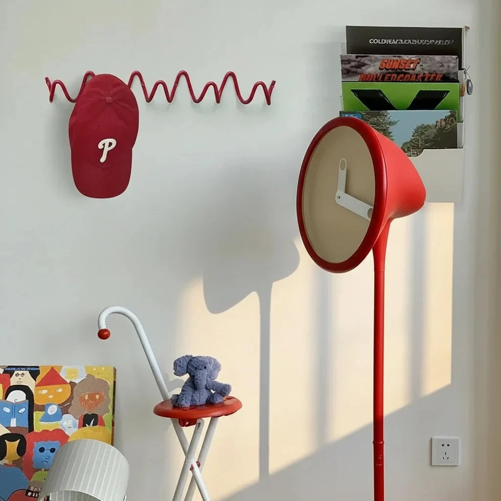 Porte-Manteau Mural Rouge Tige Ondulée Continue, vue 4 sur 4