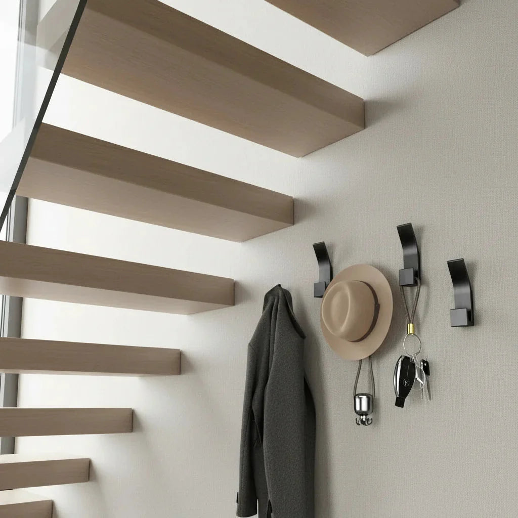 Porte-Manteau Sous-Escalier, vue 2 sur 4